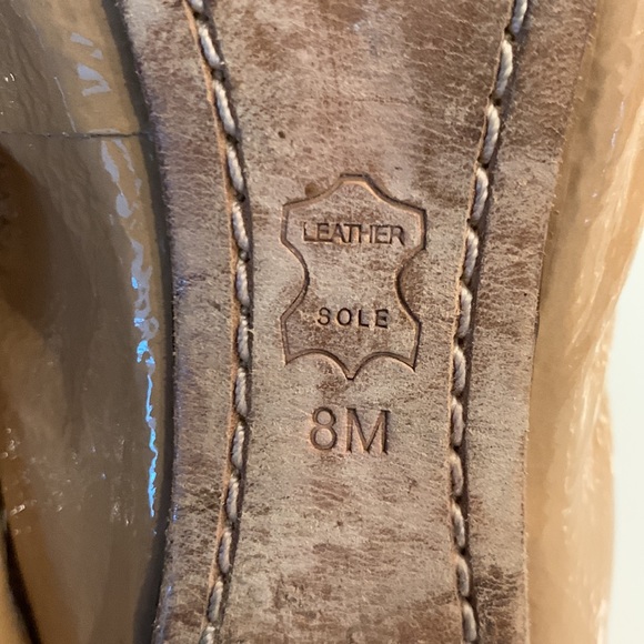 Tory Burch Caroline nude patent leather flats-size 8 - Picture 13 of 14